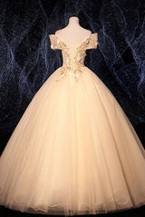 Vestido de fiesta de quinceañera con hombros descubiertos y flores de tul color champán 