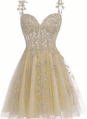 Lindo vestido corto de tul color champán con encaje para la fiesta de bienvenida 