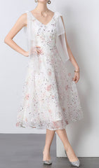 Felda Dazzling V-Neck Sequin Floral Midi Dress