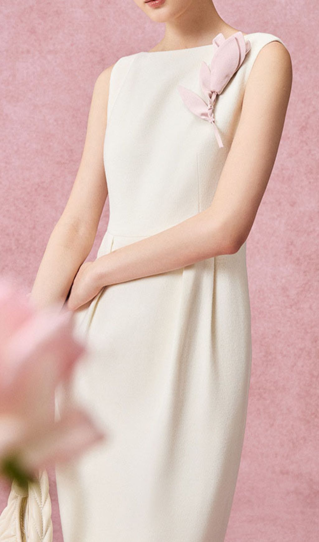 Geri Elegant Sleeveless Midi Dress