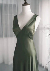 Charming Dark Green V-Neckline Low Back A-Line Prom Dress