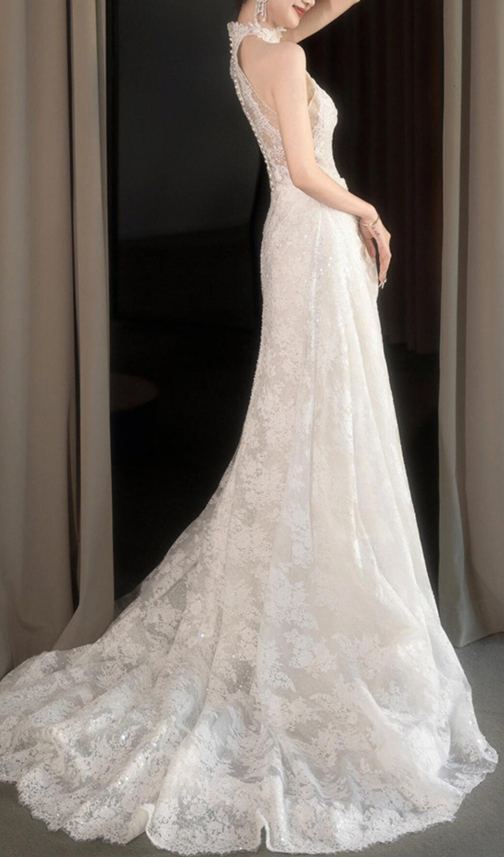 Dayanara Elegant Halter Neck White Lace Wedding Dress