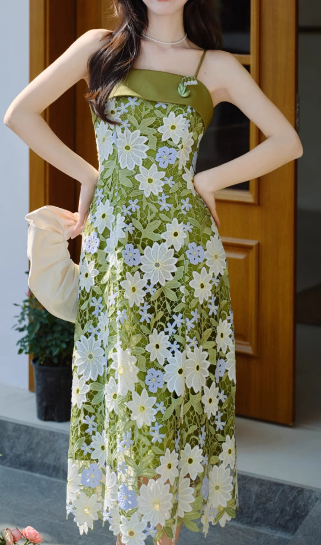 Drago Enchanting Green Floral Lace Midi Dress