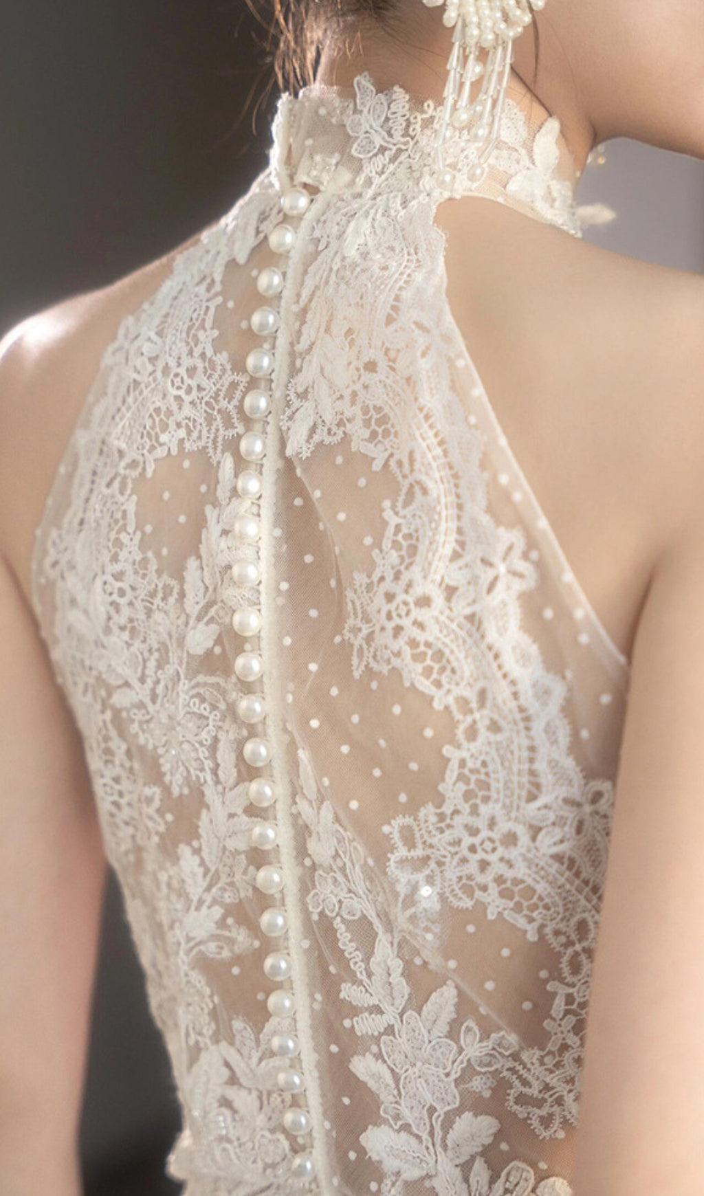 Dayanara Elegant Halter Neck White Lace Wedding Dress
