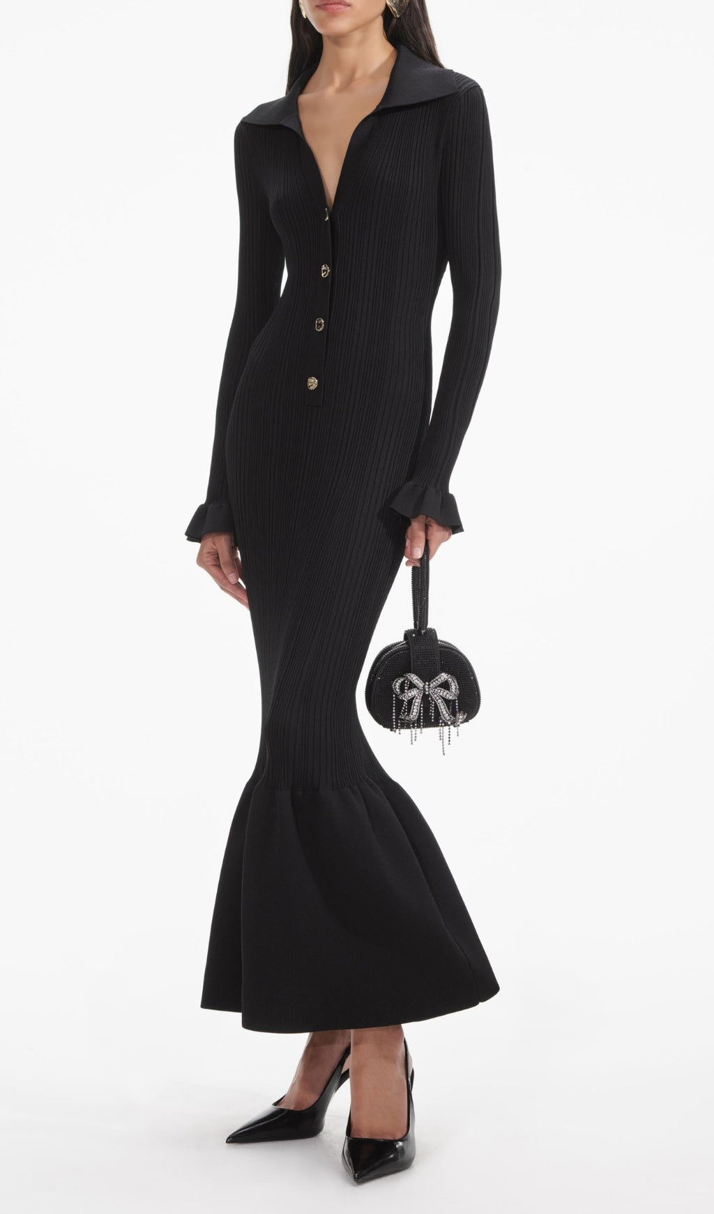 Chic Black Ribbed Knit Fluted Midi Dress