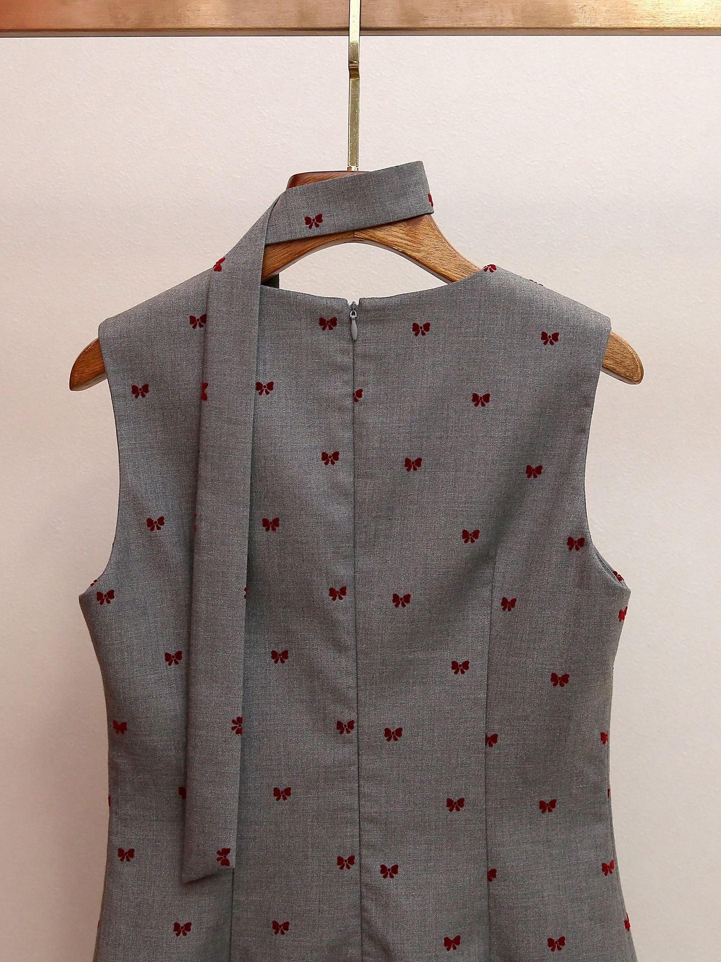 Haruye Playful Bow Print Sleeveless Mini Dress