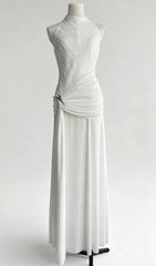 Jára Elegant Halter Neck Knotted Maxi Dress
