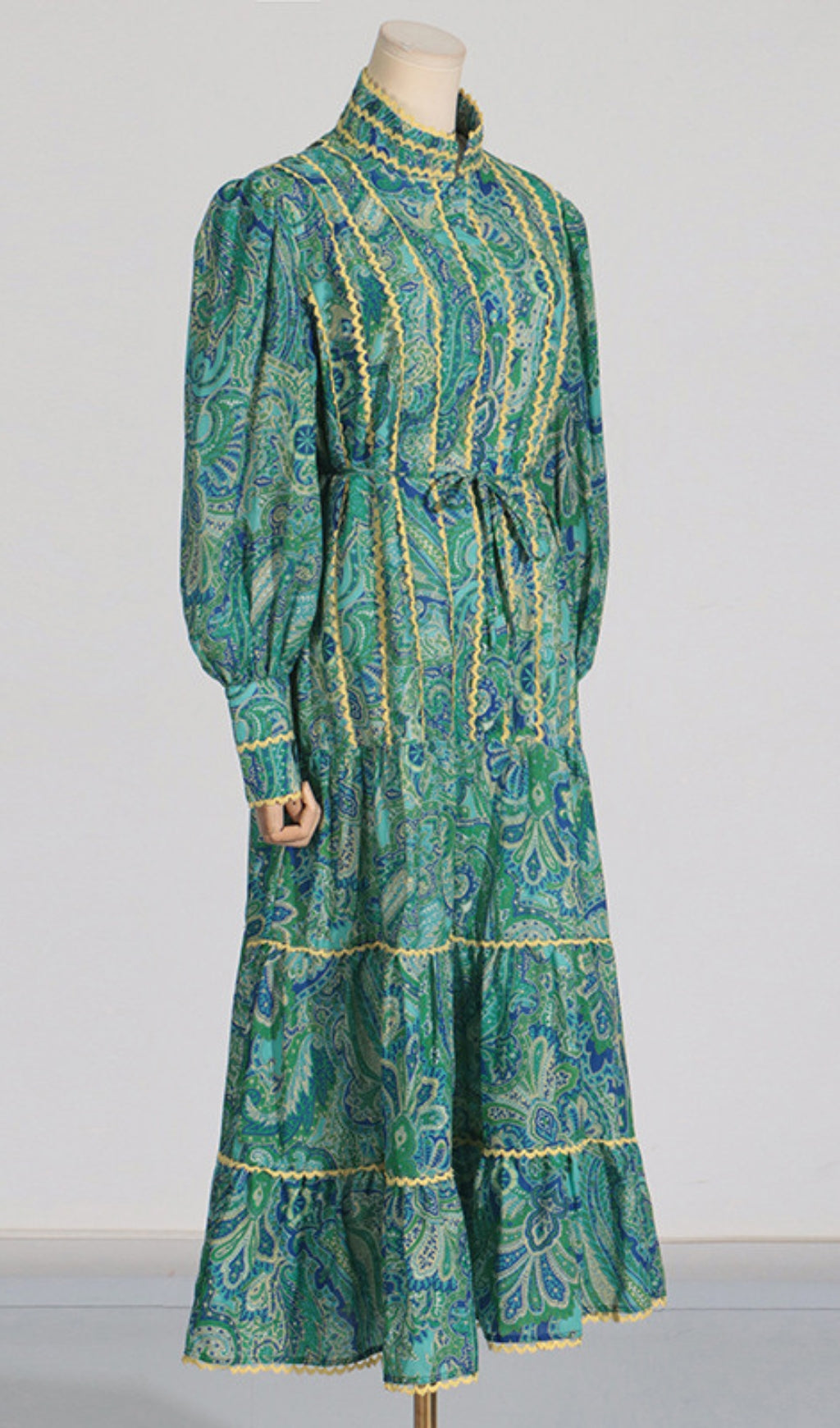 Vibrant Paisley Tiered Midi Dress with Long Sleeves