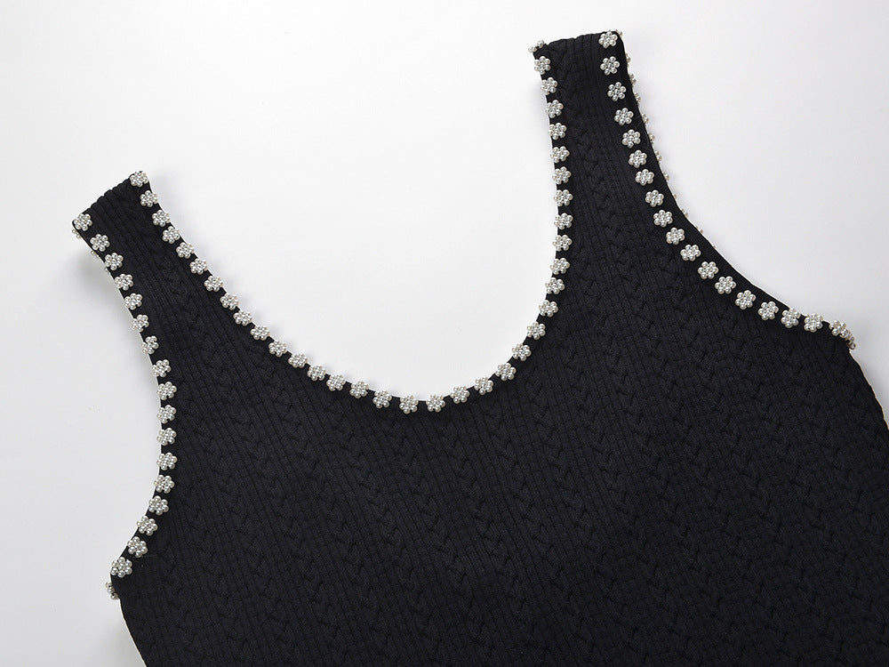 Chic Beaded Rib Knit Sleeveless Midi Dress with Pockets