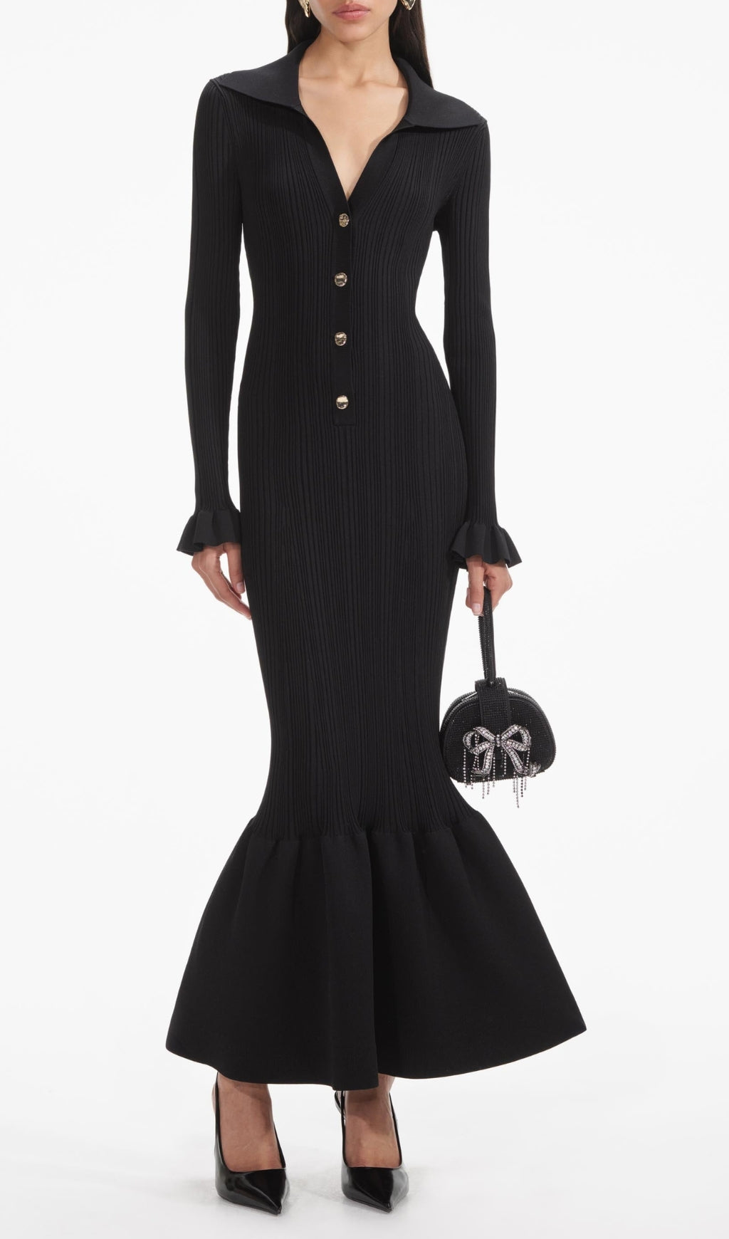 Chic Black Ribbed Knit Fluted Midi Dress