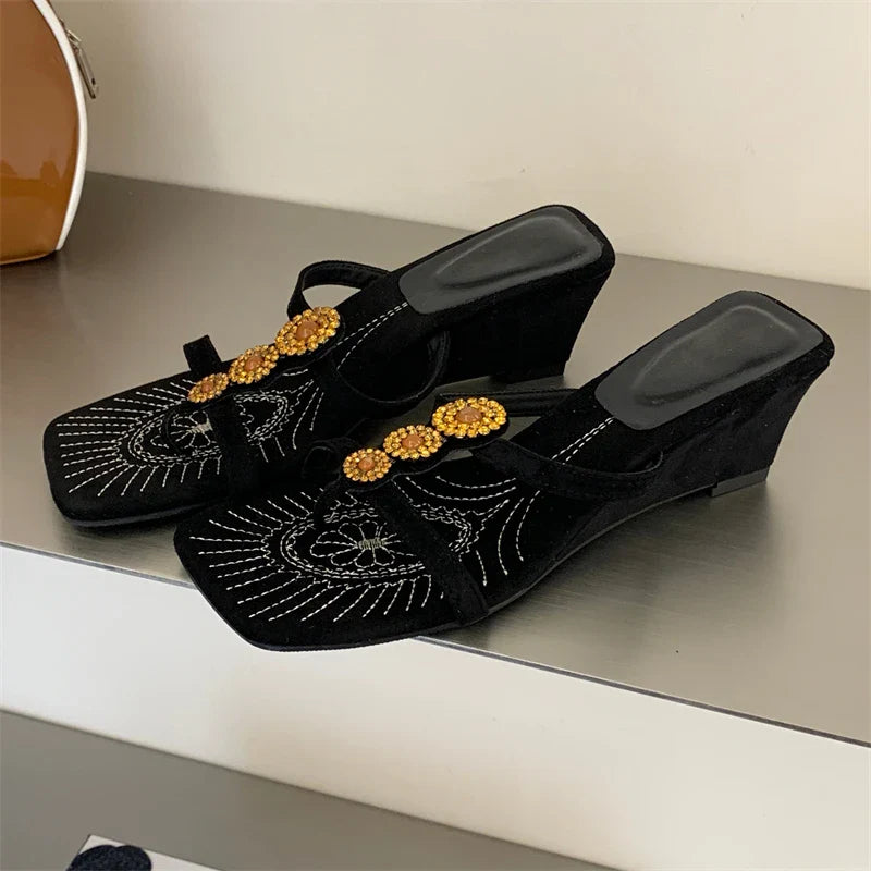 Aneikeh Square Toe Slippers Clip Toe Slide Bohemian Brown Suede Wedge Heel Sandals Rhinestone Embroidered Shoes