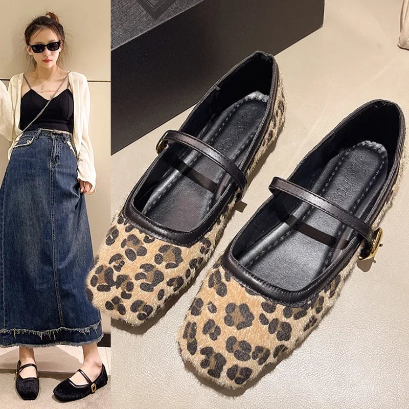 Autumn Square Head Flats Woman Velvet Matte Finish Single Comfort Loafers Shoes Leather Mary Jane Shoes
