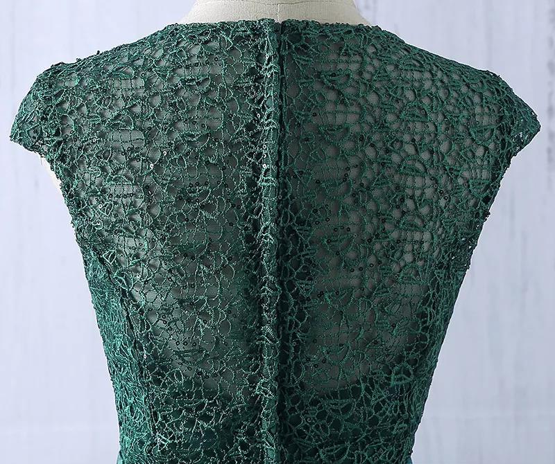 Hermoso vestido de dama de honor de encaje y tul 