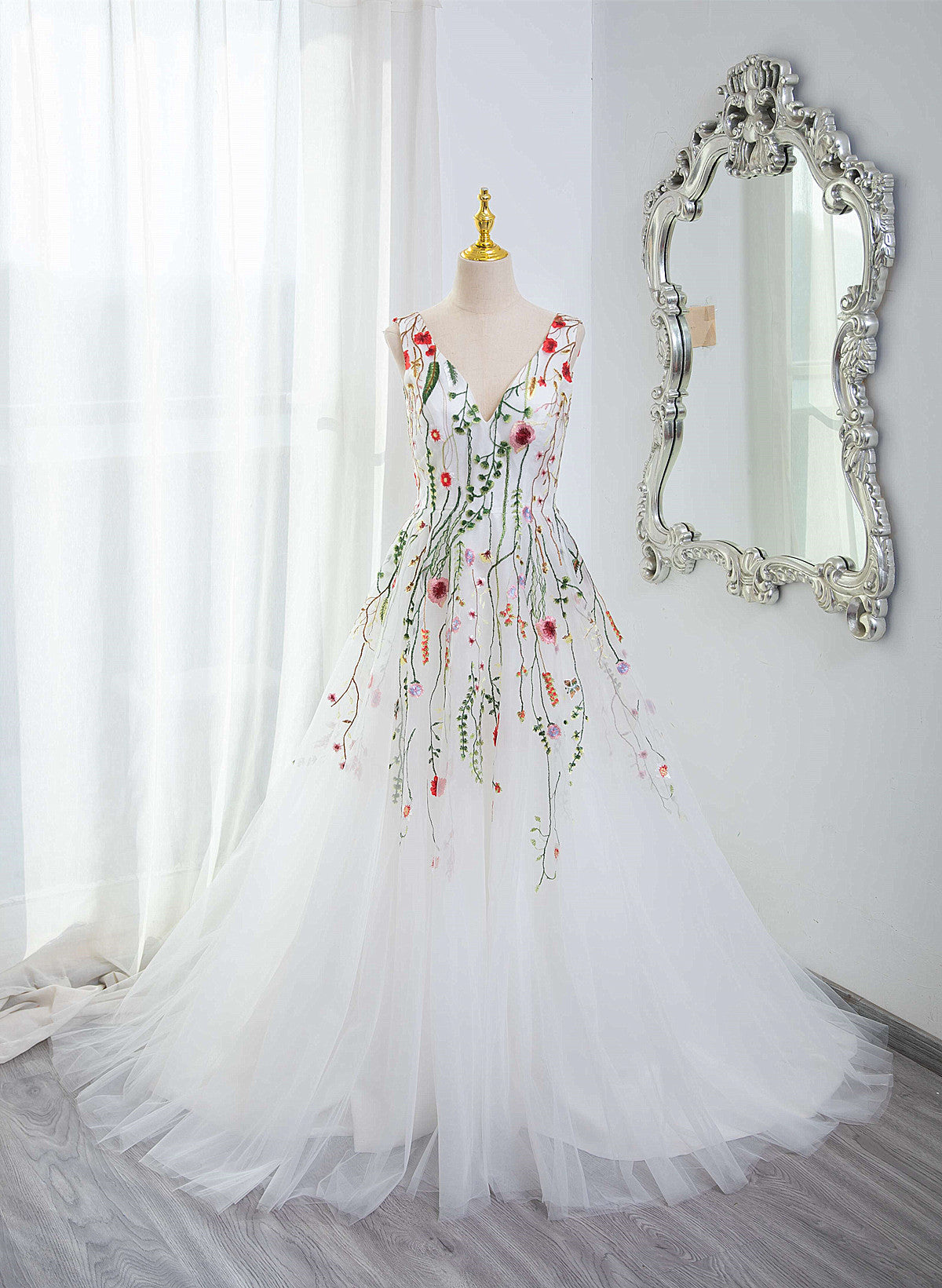 White Tulle with Floral Lace Wedding Party Dress