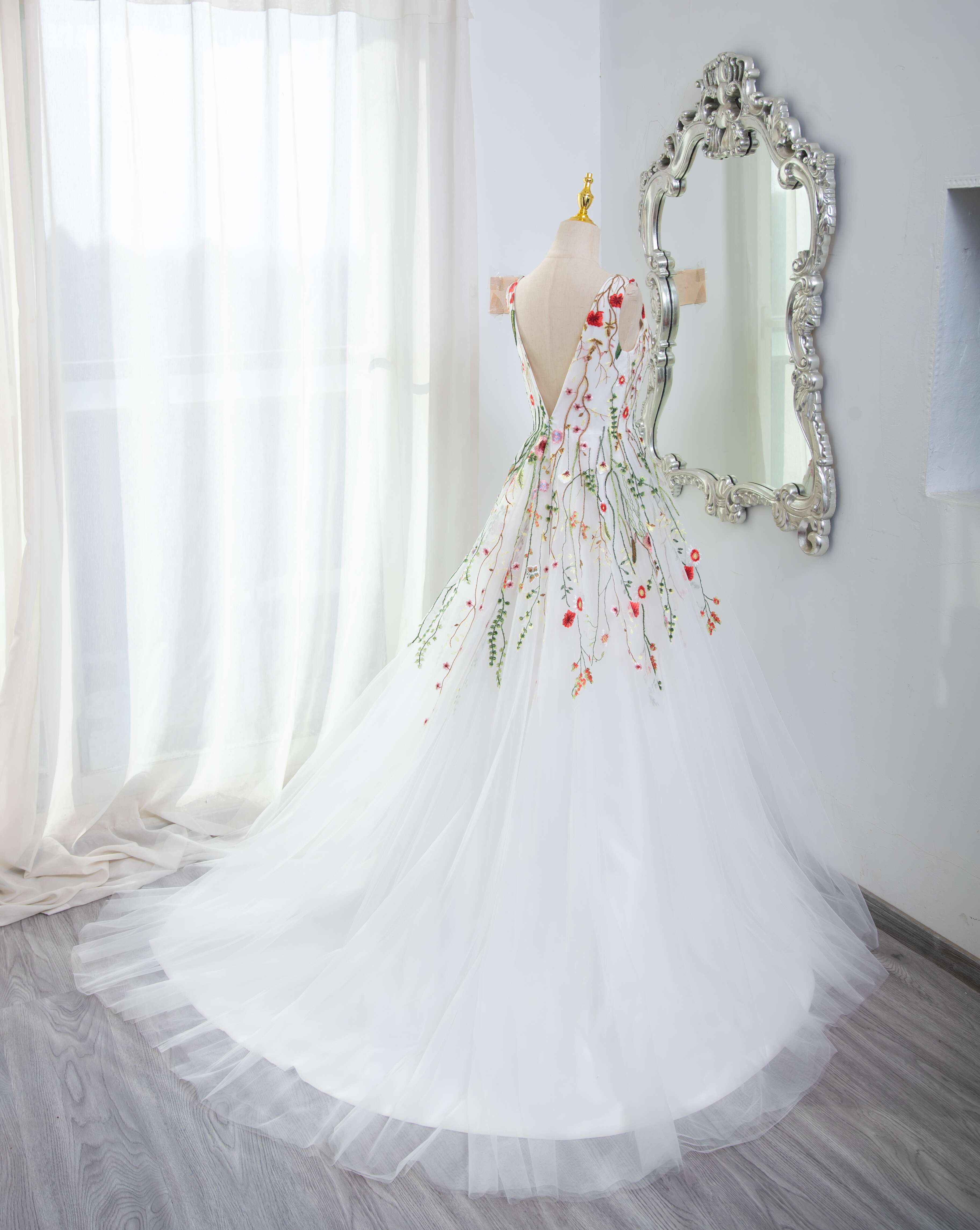 White Tulle with Floral Lace Wedding Party Dress