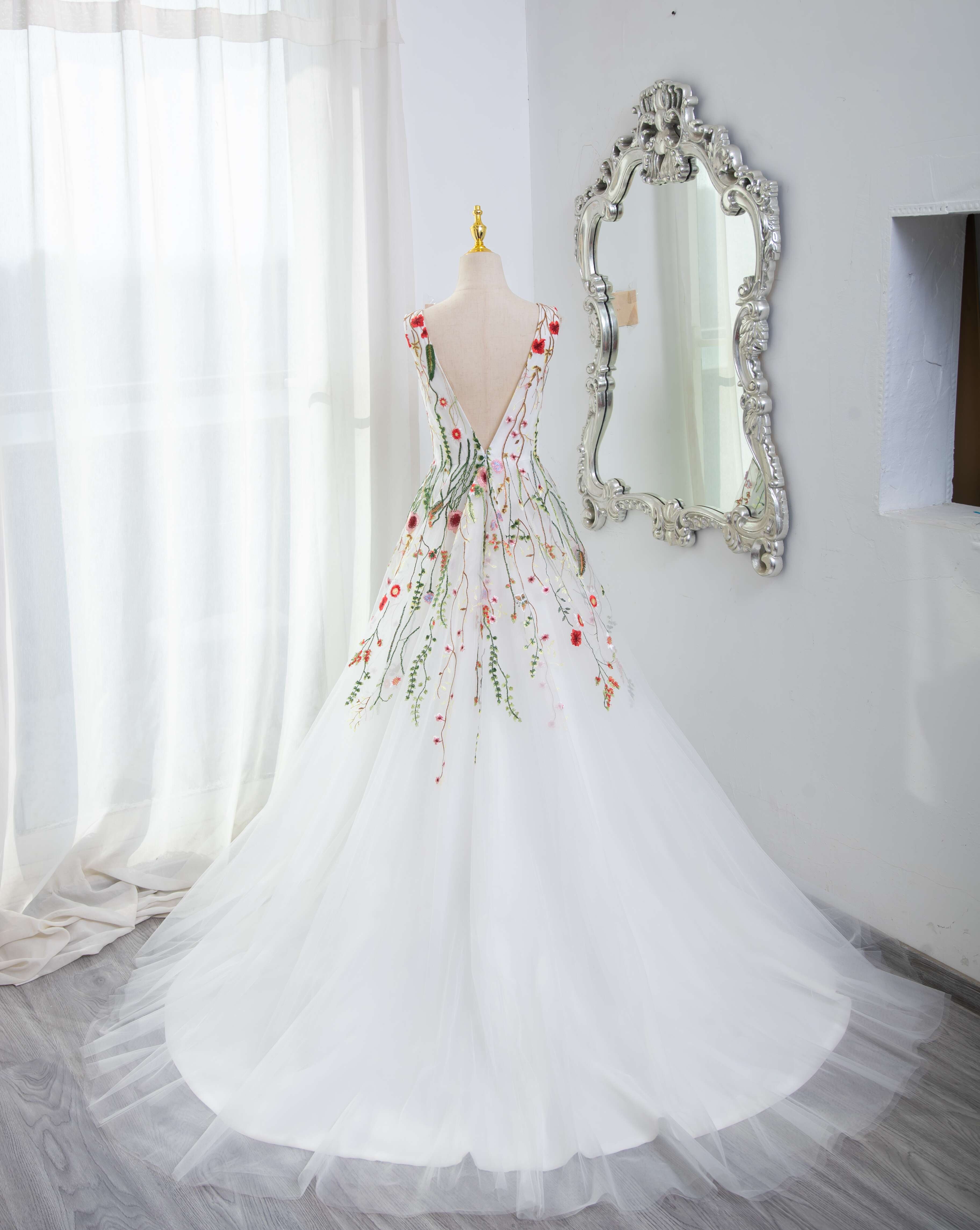 White Tulle with Floral Lace Wedding Party Dress