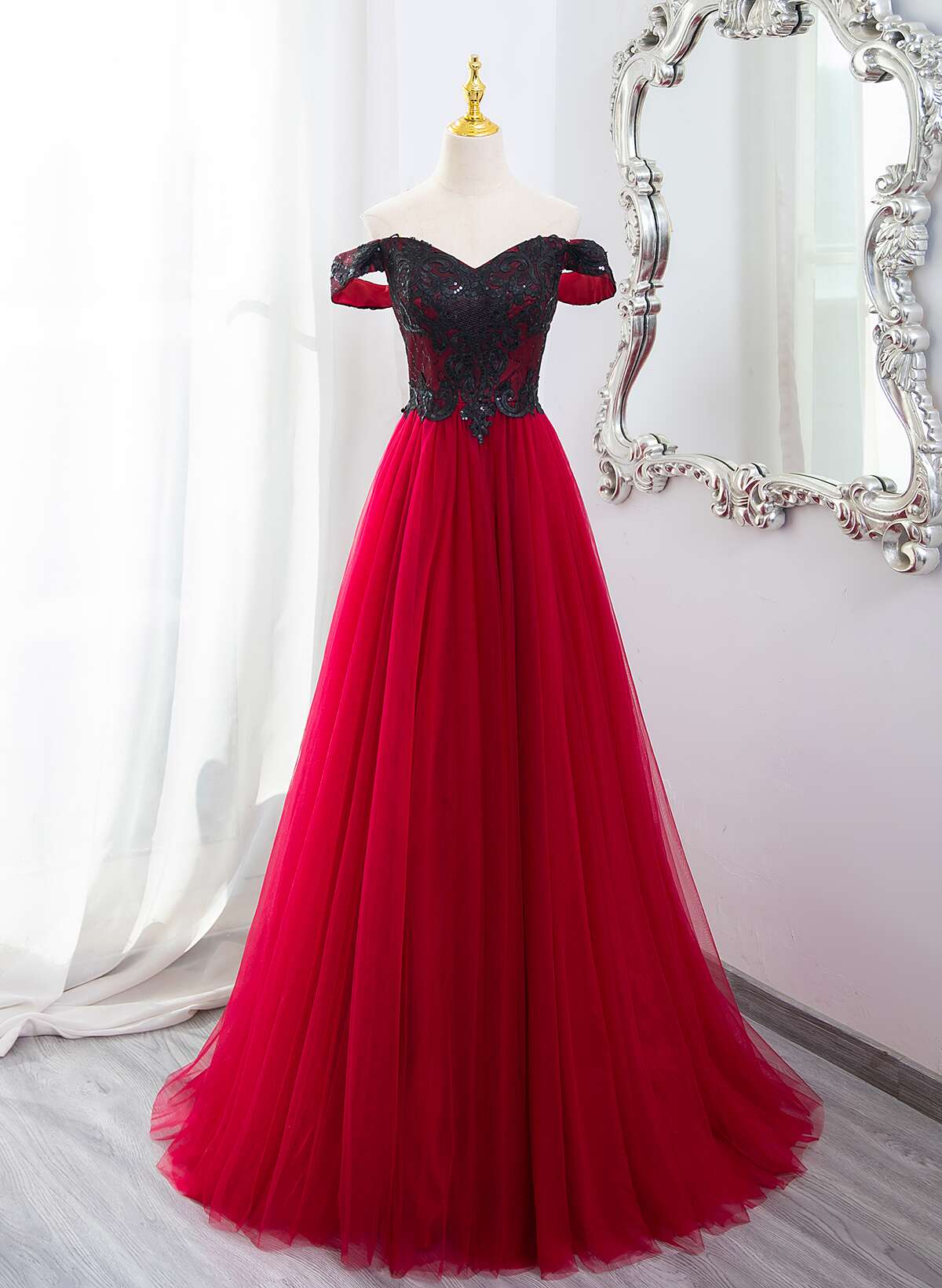 A-line Tulle Red and Black Lace Formal Dress