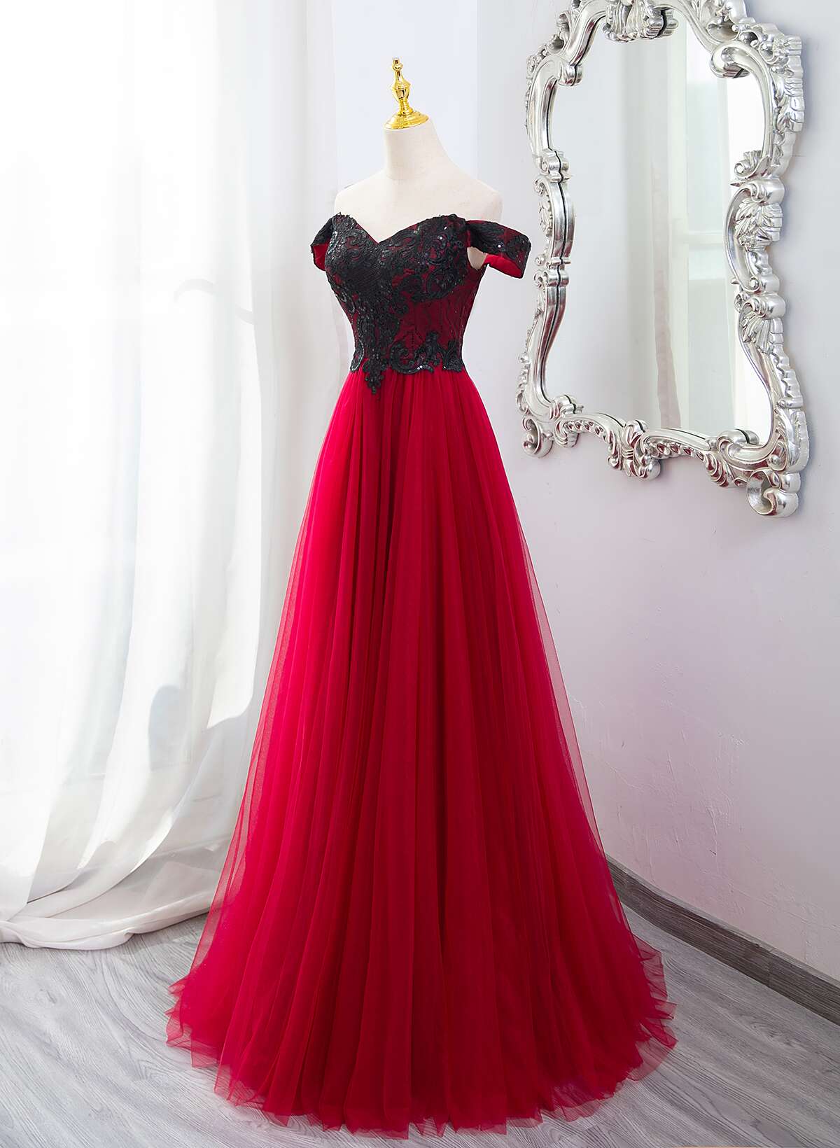 A-line Tulle Red and Black Lace Formal Dress