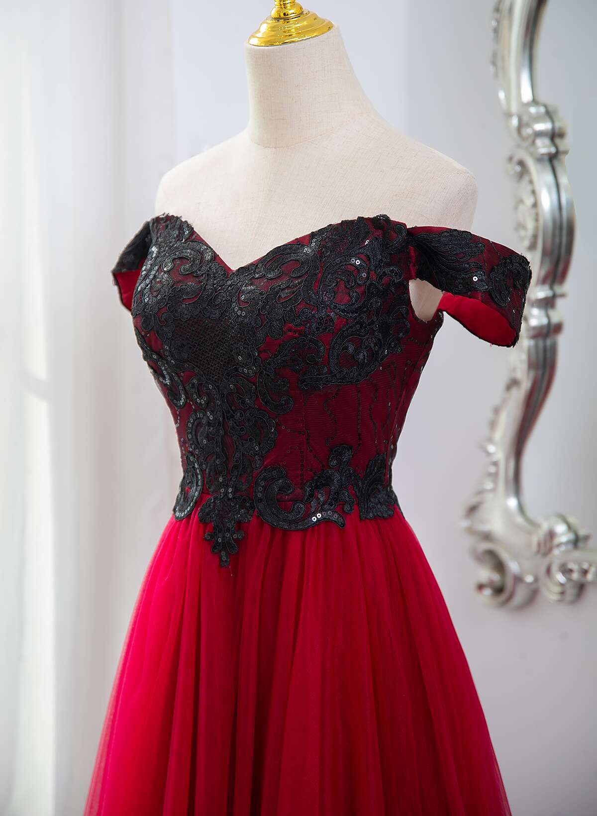 A-line Tulle Red and Black Lace Formal Dress
