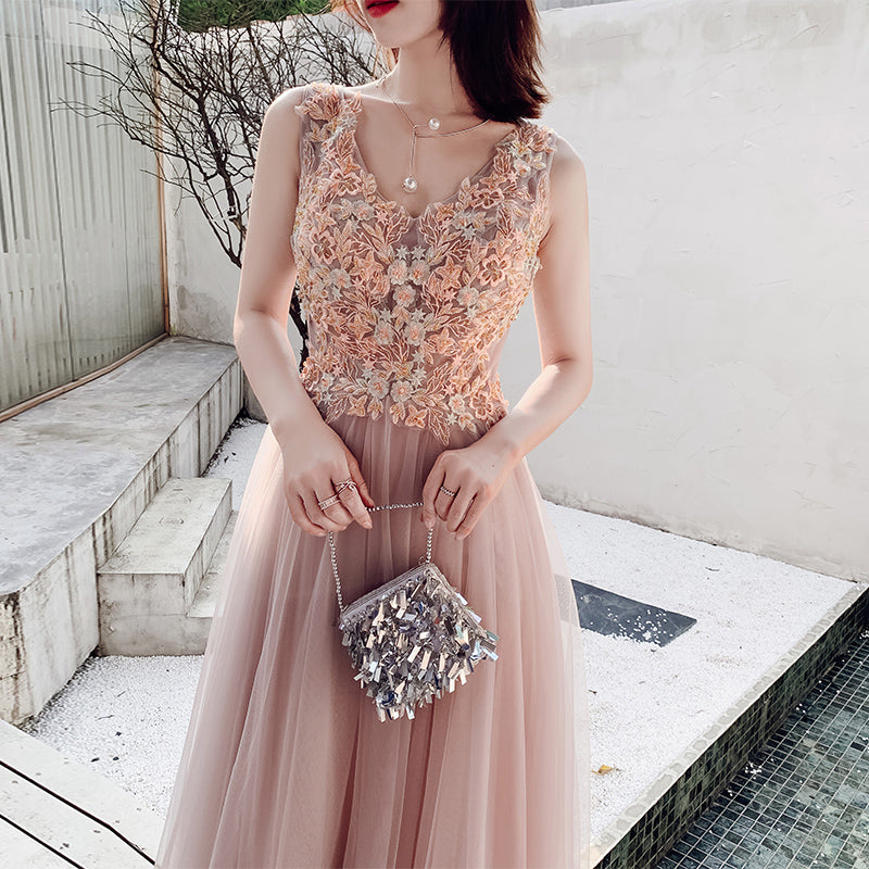 Hermosos vestidos de fiesta largos de tul rosa con encaje y escote en V 