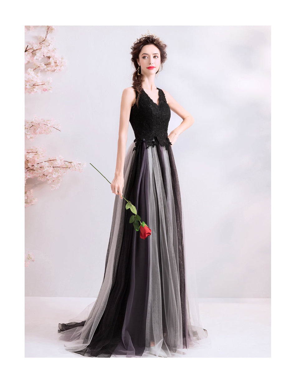 Black V-neckline Lace and Tulle Gradient Long Evening Dress Party Dress