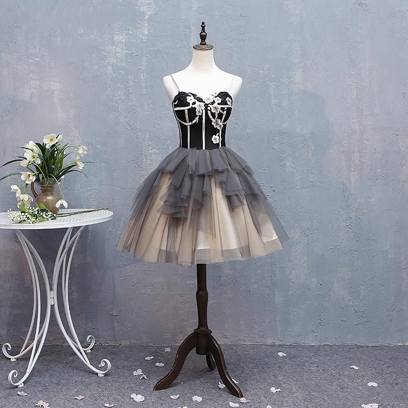 Vestido de fiesta formal corto con escote en forma de corazón en negro y champán 