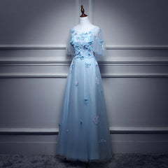 Vestido de fiesta largo con flores azul claro 