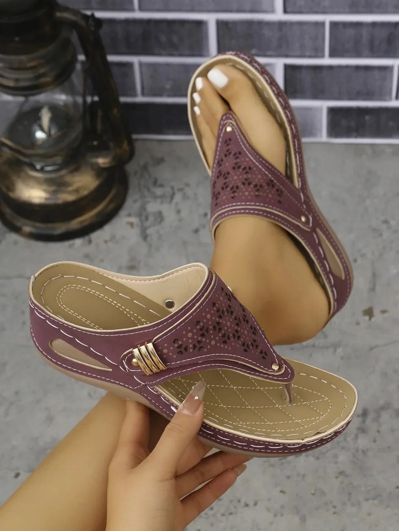 Casual Thick Heel Sandals Hollow out Platform Slippers Pure Color Flip Flops Rubber Bottom Polyurethane Mater