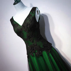 Vestido de fiesta largo con escote en V de tul negro y verde de Chaming 