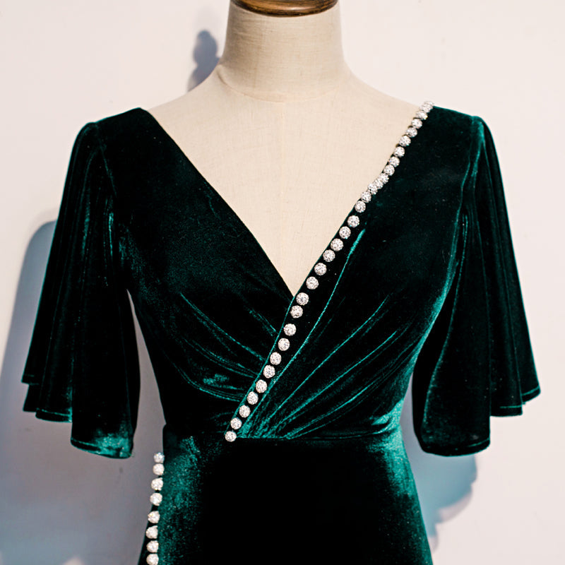 Vestido formal de fiesta de terciopelo verde oscuro con escote en V y corte sirena 
