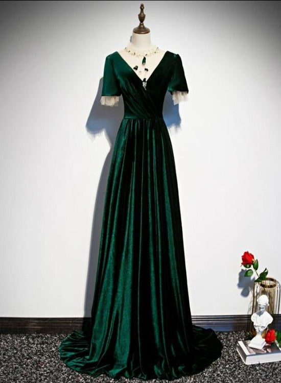 Vestidos de dama de honor de corte A con mangas cortas de terciopelo verde oscuro 