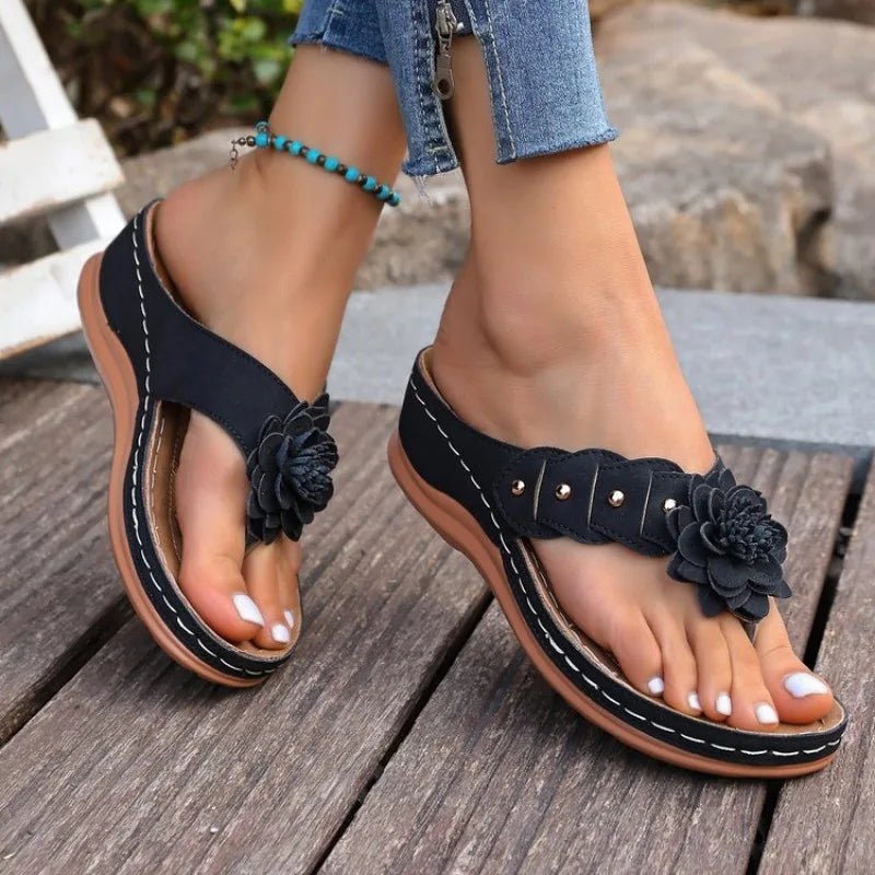 Designer Slippers Floral Beach Flip Flops Comfy Slip-On Sandals Slides Versatile Casual Shoes Women