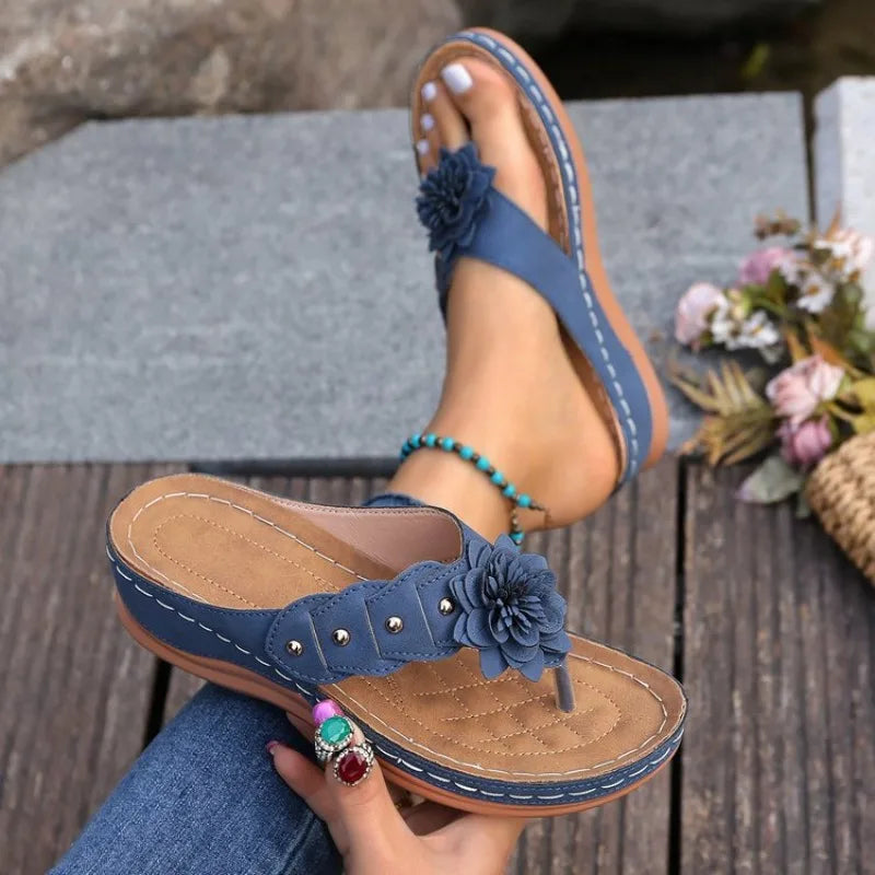 Designer Slippers Floral Beach Flip Flops Comfy Slip-On Sandals Slides Versatile Casual Shoes Women