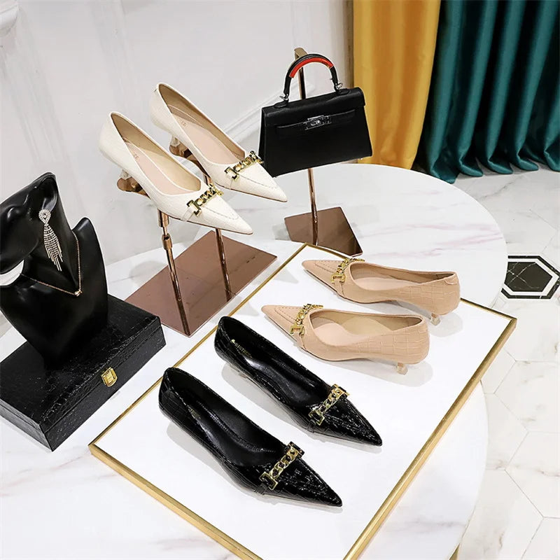 Metal Chain Decoration Pumps Shallow Mouth Glossy Patent Leather Kitten Thin Middle Heel Office Single Shoes