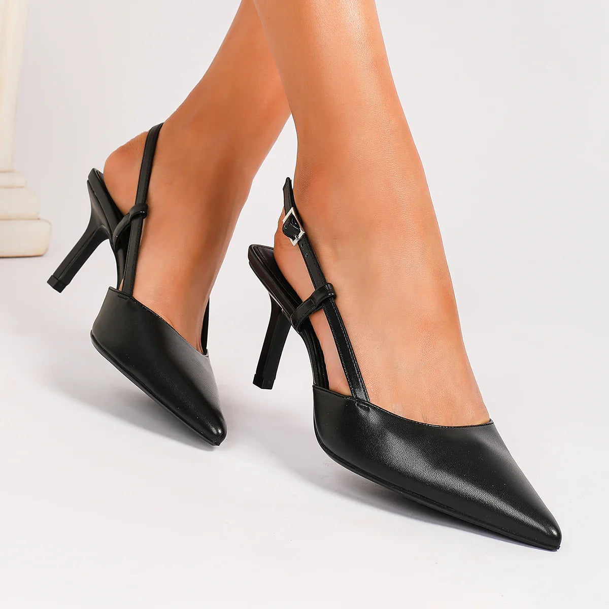 Fashionable elegant shallow pointed-toe high heels