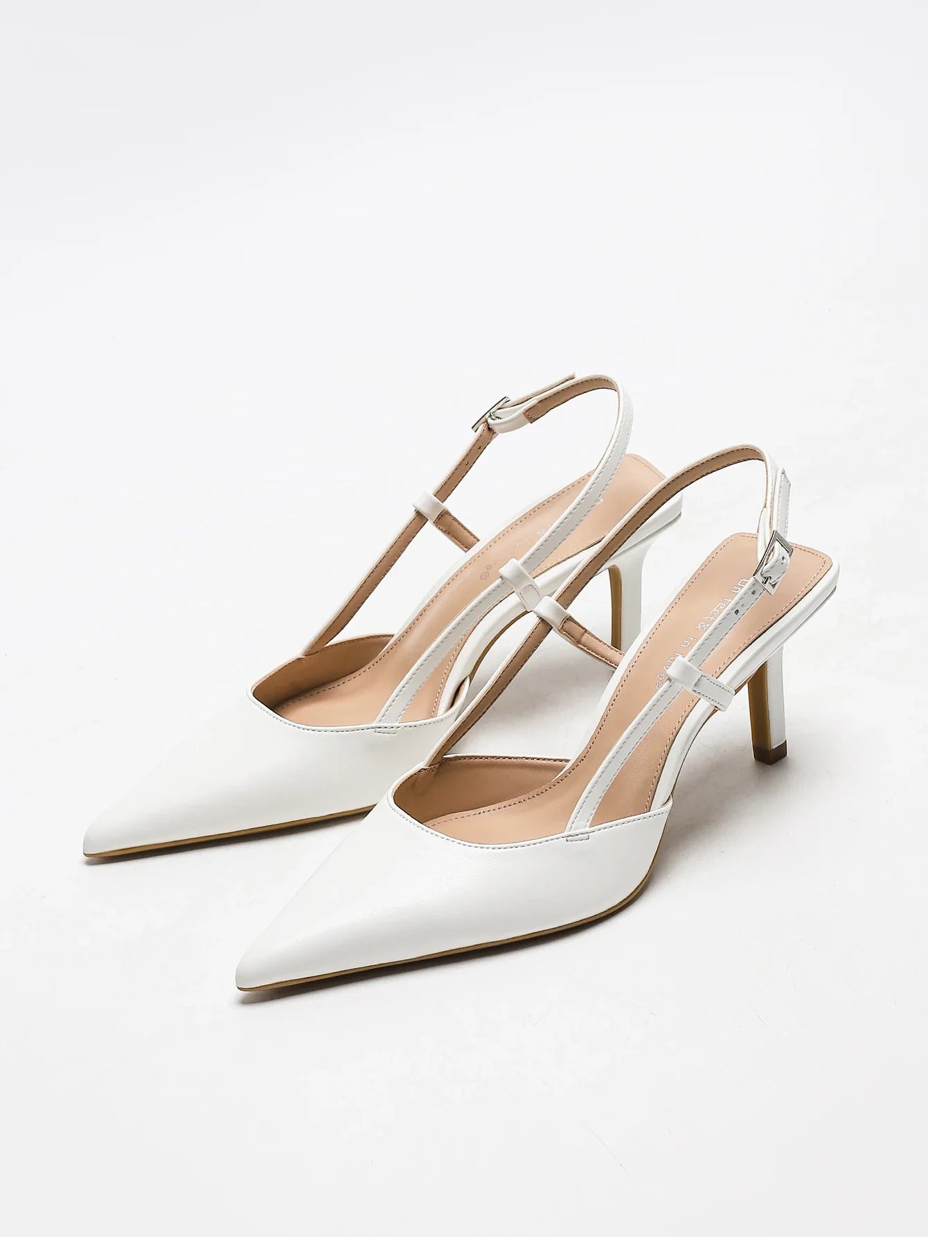 Fashionable elegant shallow pointed-toe high heels