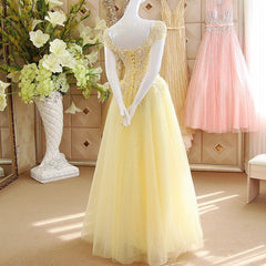 Light Yellow Tulle Cap Sleeves with Lace Applique Prom Dress
