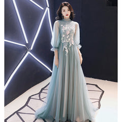 Lovely Light Green Long Sleeves Tulle Prom Dress