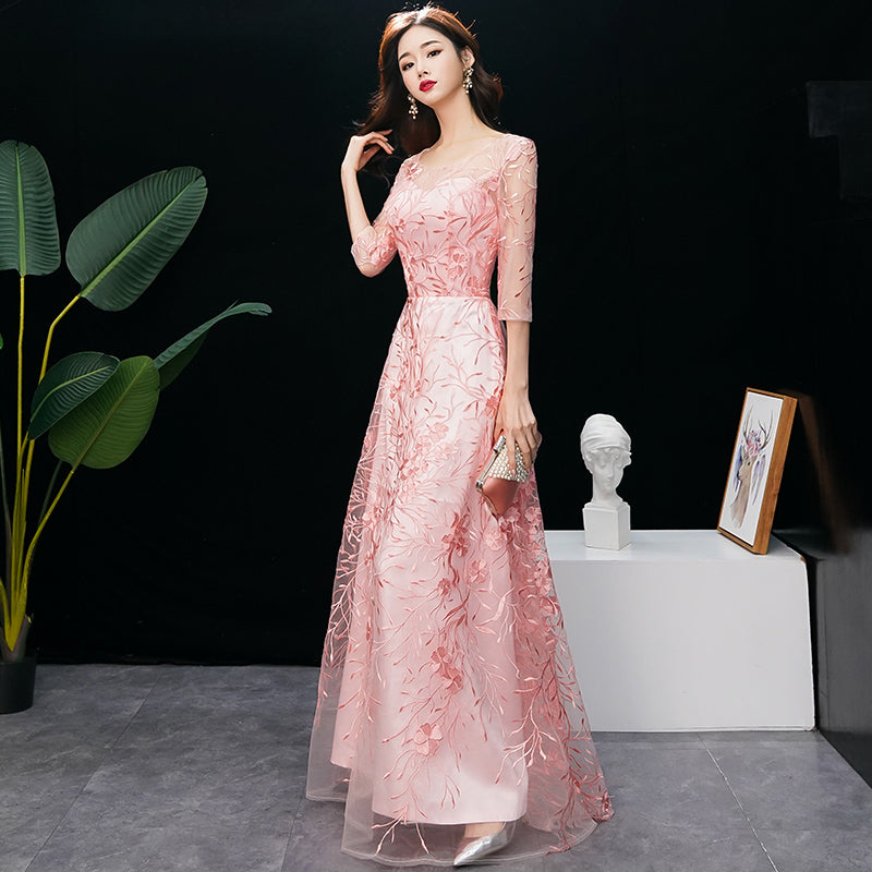 Precioso vestido de fiesta de encaje rosa con escote redondo y corte A 