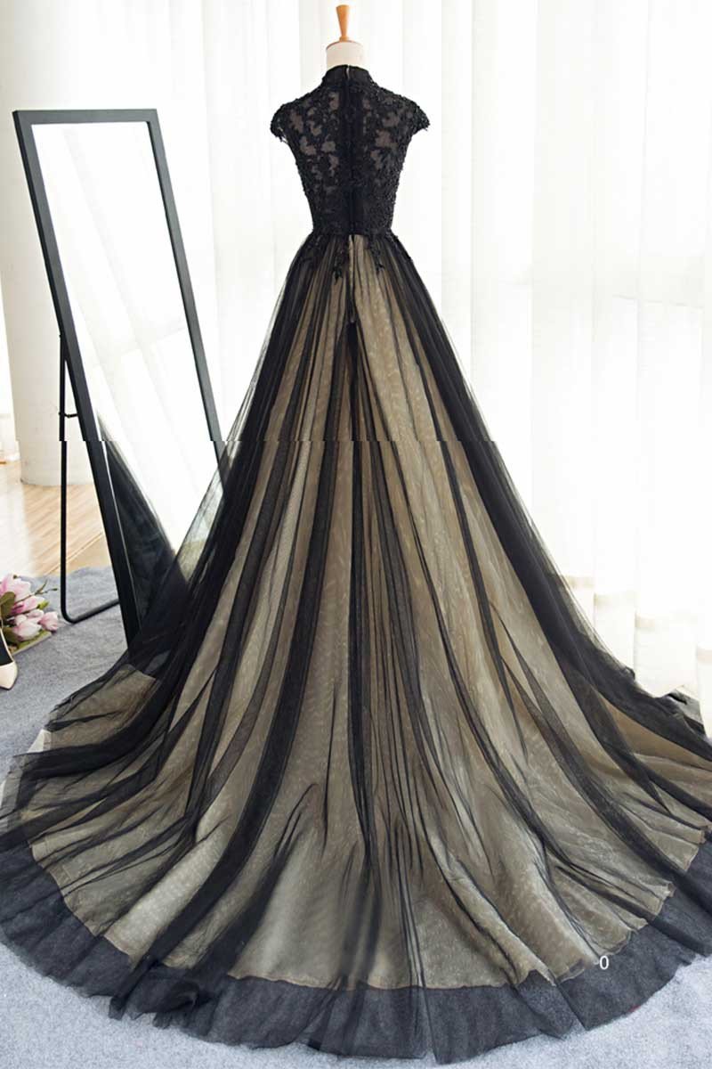 Elegante vestido de fiesta con cuello alto y cola dulce y diamantes de imitación 