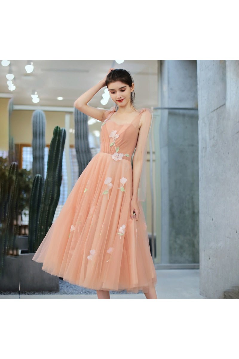 Hermosos vestidos de fiesta de boda de tul rosa perla hasta la rodilla con flores 