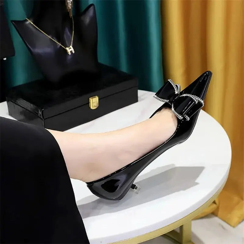 Street Style Patent Leather Rhinestone Butterfly-knot Pumps Pointed Toe Woman Elegant Thin Middle Heel Shoes