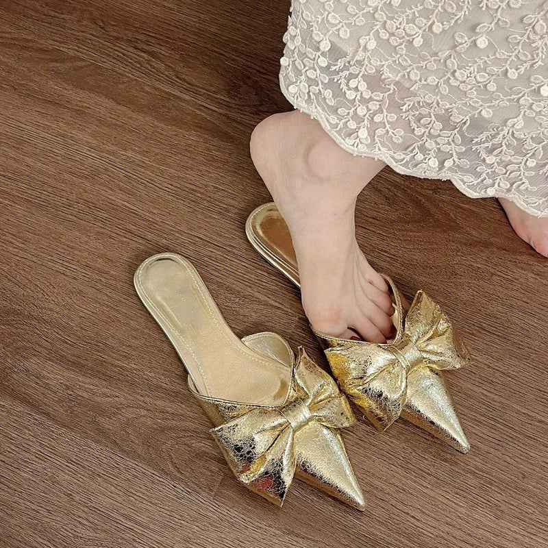 Style of Half-slipper Flip-flops To Wear Outside