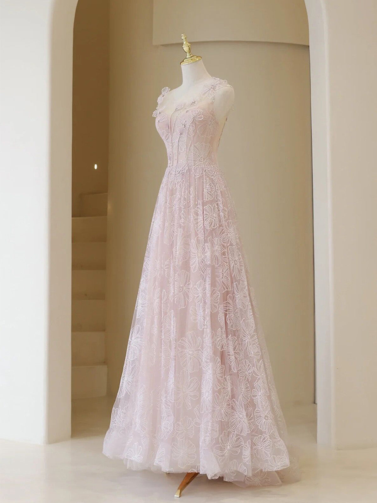 Light Pink Round Neckline Lace Long Prom Dress