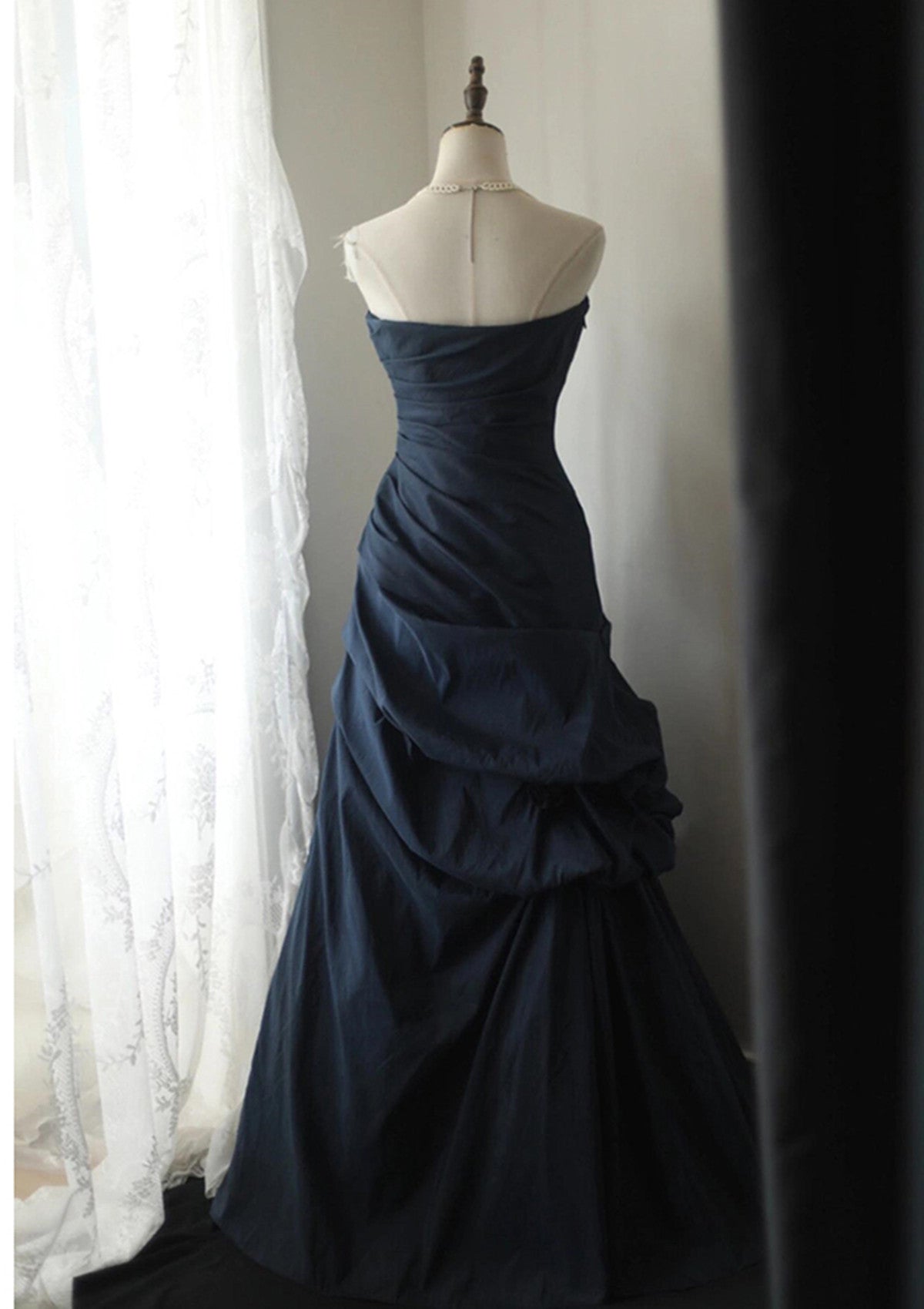 Navy Blue Sweetheart Style Taffeta Long Prom Dress