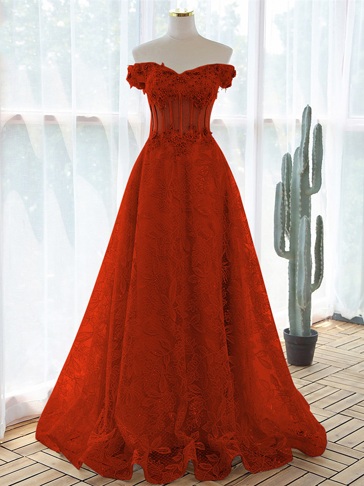 Vestido de fiesta rojo con flores y encaje, corte A y hombros descubiertos 