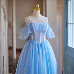 Vestido de fiesta de tul con cuentas y hombros descubiertos en forma de A 