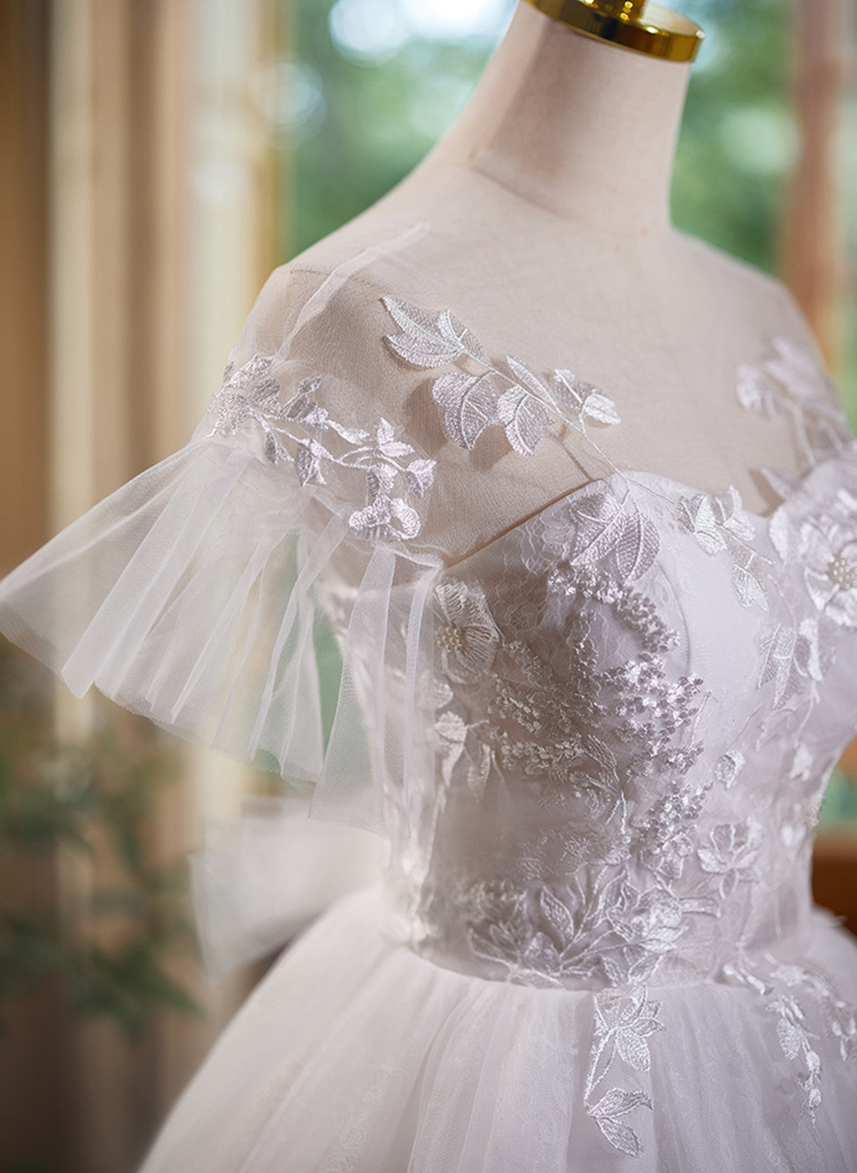 Cute White Tulle with Lace Short Party Dress