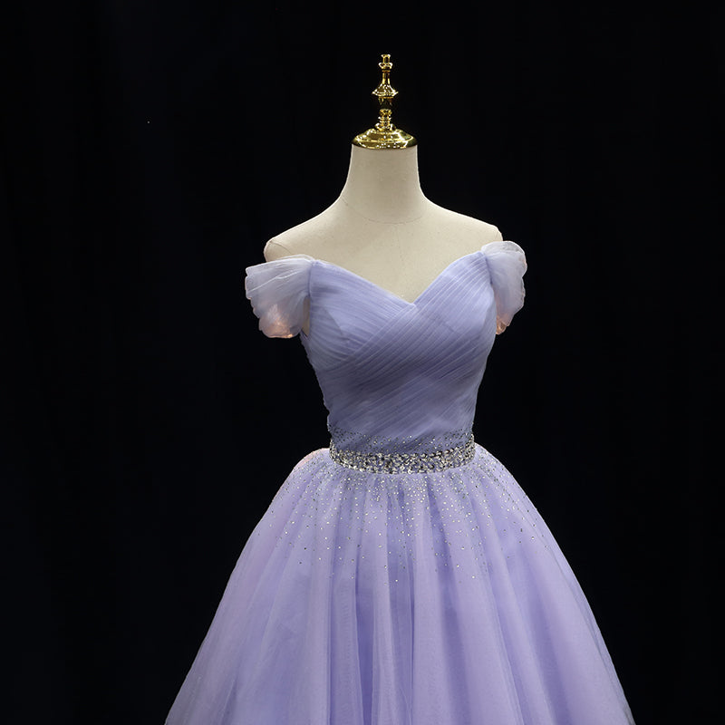 Lindos vestidos de fiesta de tul con cuentas en color morado claro 
