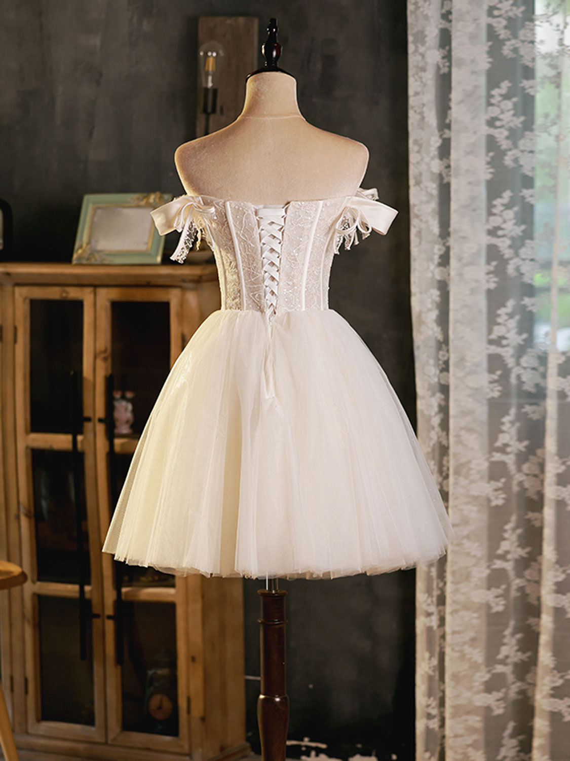 Ivory Tulle Sweetheart with Lace Short Prom Dress